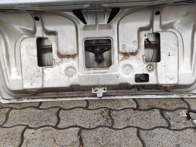 bontott OPEL ASTRA G Csomagtérajtó (Részeivel)