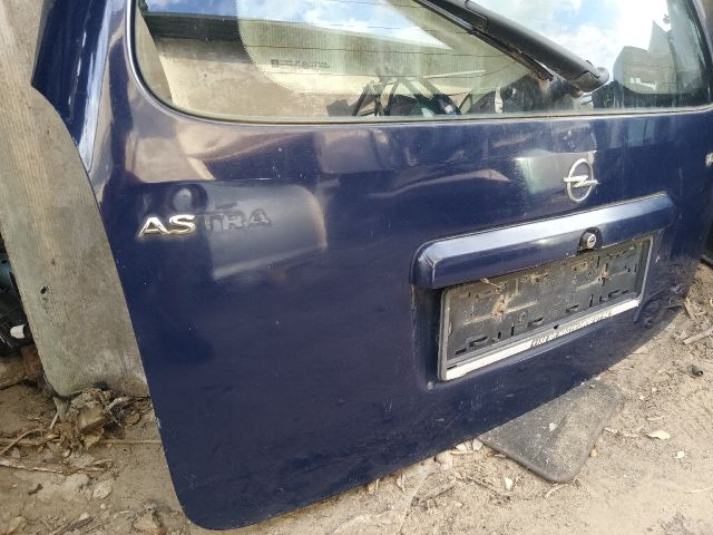 bontott OPEL ASTRA G Csomagtérajtó (Részeivel)