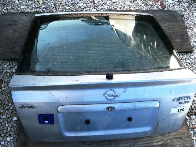 bontott OPEL ASTRA G Csomagtérajtó (Részeivel)