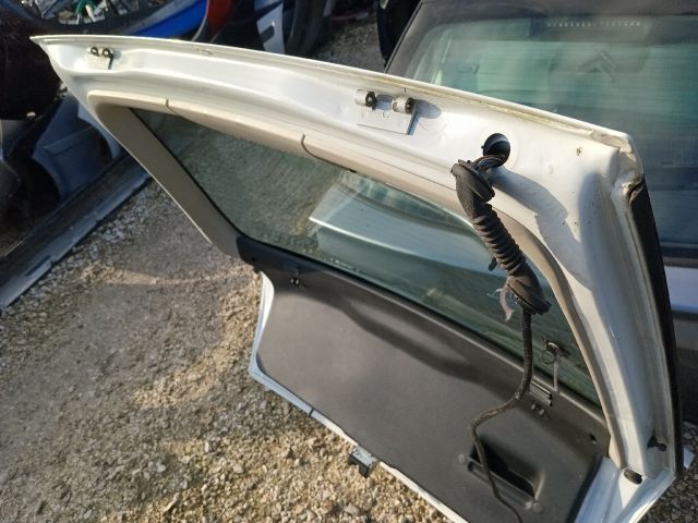 bontott OPEL ASTRA G Csomagtérajtó (Részeivel)