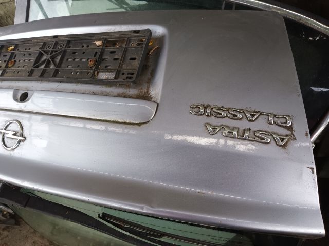 bontott OPEL ASTRA G Csomagtérajtó (Részeivel)