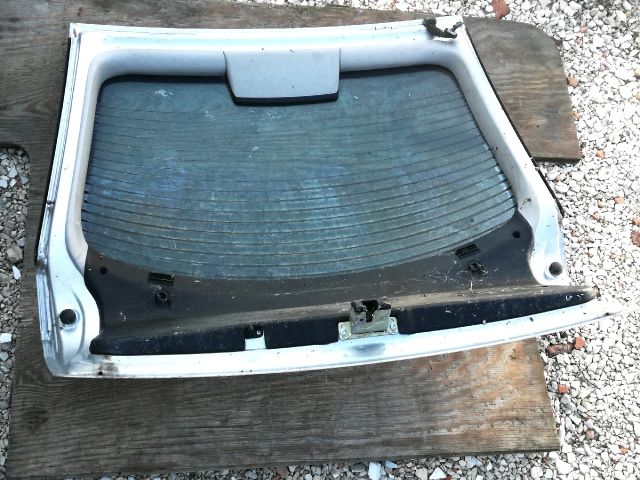 bontott OPEL ASTRA G Csomagtérajtó (Részeivel)