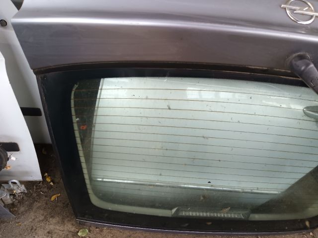 bontott OPEL ASTRA G Csomagtérajtó (Részeivel)