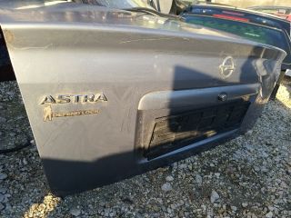bontott OPEL ASTRA G Csomagtérajtó (Részeivel)
