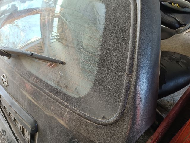 bontott OPEL ASTRA G Csomagtérajtó (Részeivel)