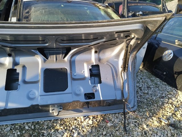 bontott OPEL ASTRA G Csomagtérajtó (Részeivel)