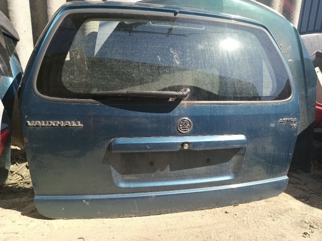 bontott OPEL ASTRA G Csomagtérajtó (Részeivel)
