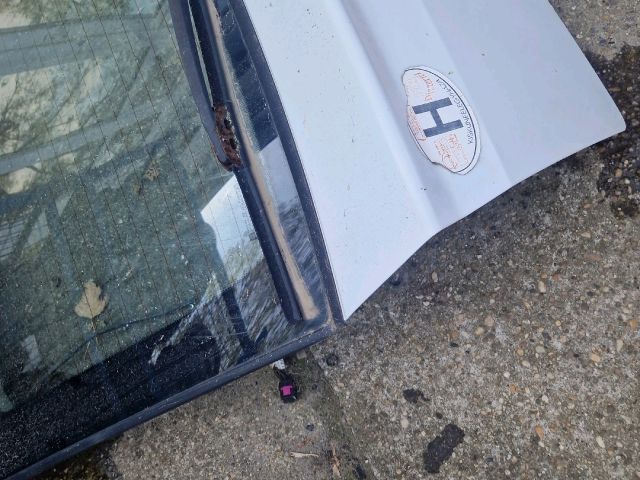 bontott OPEL ASTRA G Csomagtérajtó (Részeivel)