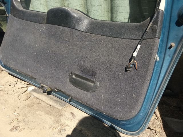 bontott OPEL ASTRA G Csomagtérajtó (Részeivel)