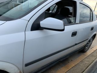 bontott OPEL ASTRA G Csomagtérajtó (Részeivel)