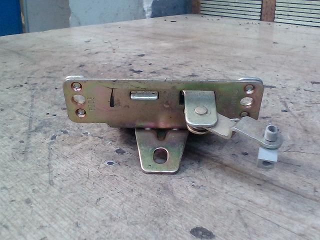 bontott OPEL ASTRA G Csomagtérajtó Zárszerkezet