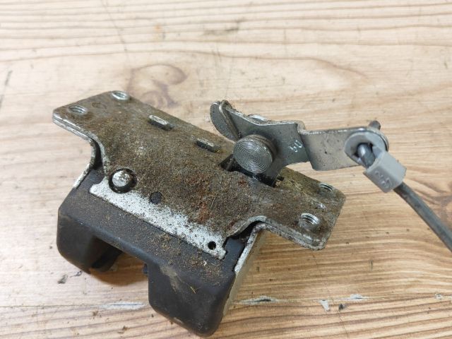 bontott OPEL ASTRA G Csomagtérajtó Zárszerkezet