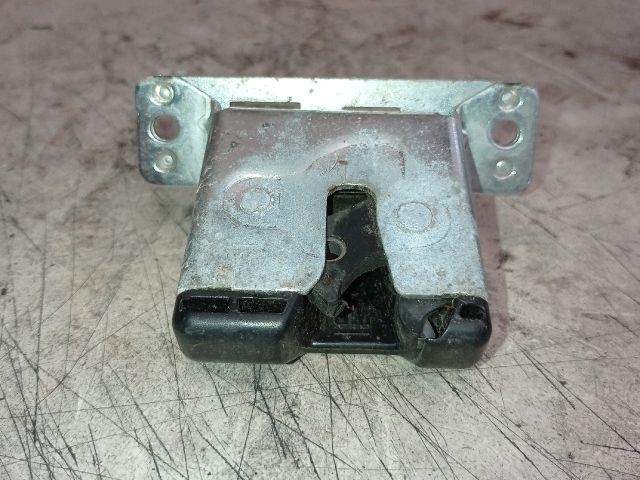 bontott OPEL ASTRA G Csomagtérajtó Zárszerkezet