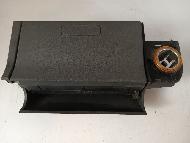 bontott OPEL ASTRA G Első Hamutartó