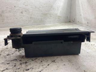 bontott OPEL ASTRA G Első Hamutartó