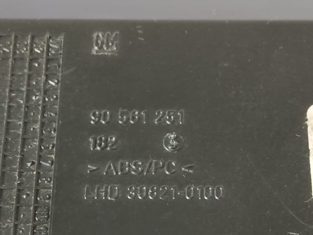 bontott OPEL ASTRA G Első Hamutartó