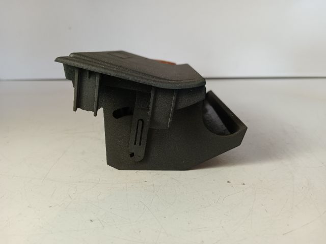 bontott OPEL ASTRA G Első Hamutartó