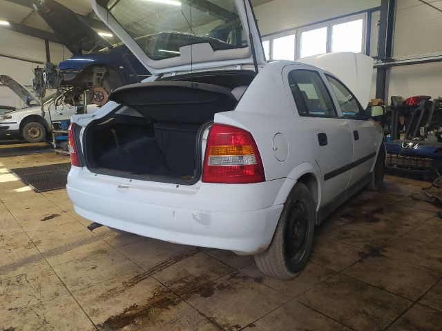 bontott OPEL ASTRA G Első Hamutartó