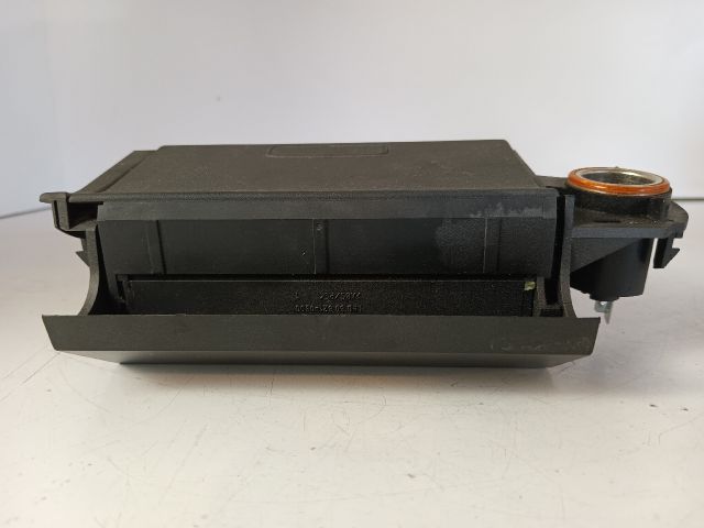 bontott OPEL ASTRA G Első Hamutartó