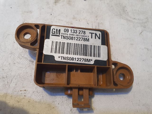 bontott OPEL ASTRA G Első Középső Ütközés Érzékelő (Homlokfalon)