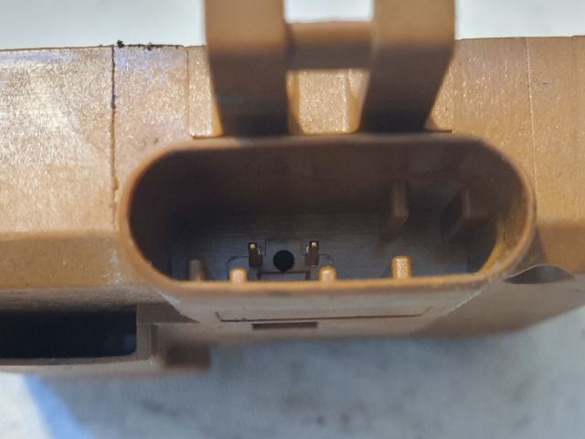 bontott OPEL ASTRA G Első Középső Ütközés Érzékelő (Homlokfalon)