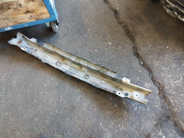 bontott OPEL ASTRA G Első Lökhárító Merevítő (Fém)