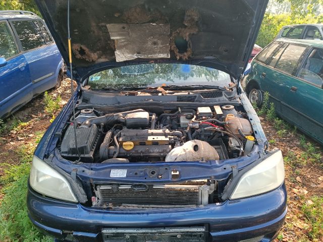 bontott OPEL ASTRA G Első Lökhárító Merevítő (Fém)