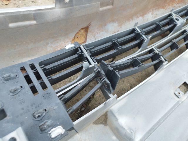 bontott OPEL ASTRA G Első Lökhárító (Részeivel)