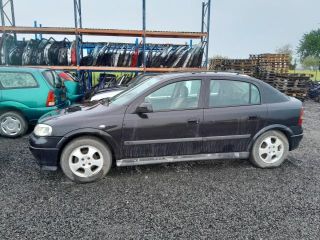 bontott OPEL ASTRA G Első Lökhárító (Üresen)