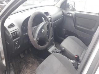 bontott OPEL ASTRA G Felső Hűtőburkolat