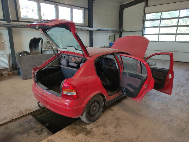 bontott OPEL ASTRA G Fűtés Box