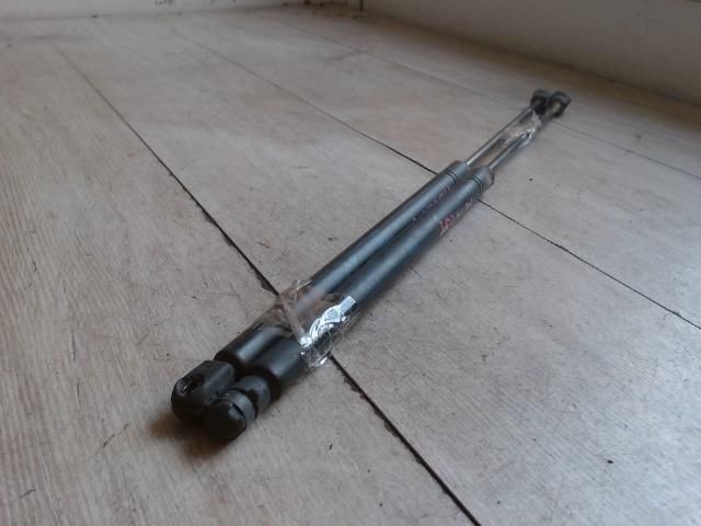 bontott OPEL ASTRA G Gázrugós Kitámasztó Teleszkóp Pár Csomagtérajtó