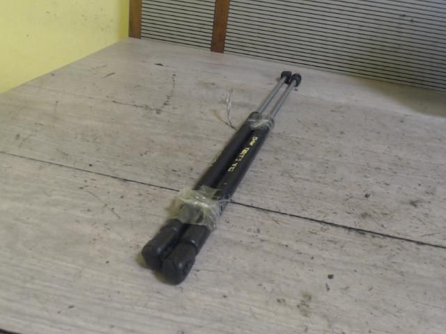 bontott OPEL ASTRA G Gázrugós Kitámasztó Teleszkóp Pár Csomagtérajtó