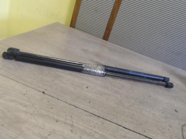 bontott OPEL ASTRA G Gázrugós Kitámasztó Teleszkóp Pár Csomagtérajtó