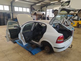 bontott OPEL ASTRA G Hátsó Ablaktekerő Kar