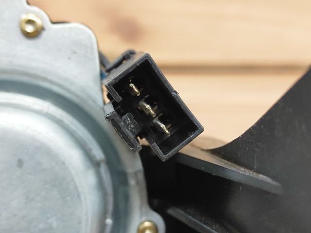 bontott OPEL ASTRA G Hátsó Ablaktörlő Motor