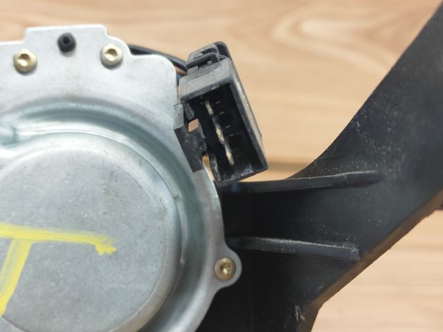 bontott OPEL ASTRA G Hátsó Ablaktörlő Motor