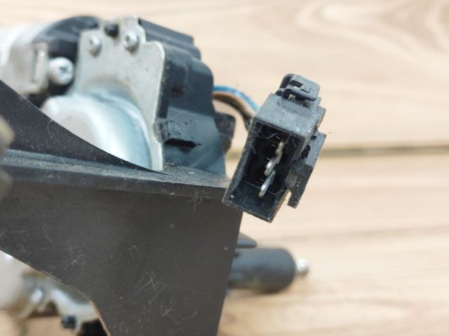 bontott OPEL ASTRA G Hátsó Ablaktörlő Motor