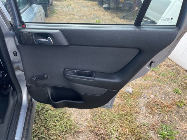 bontott OPEL ASTRA G Hátsó Hamutartó