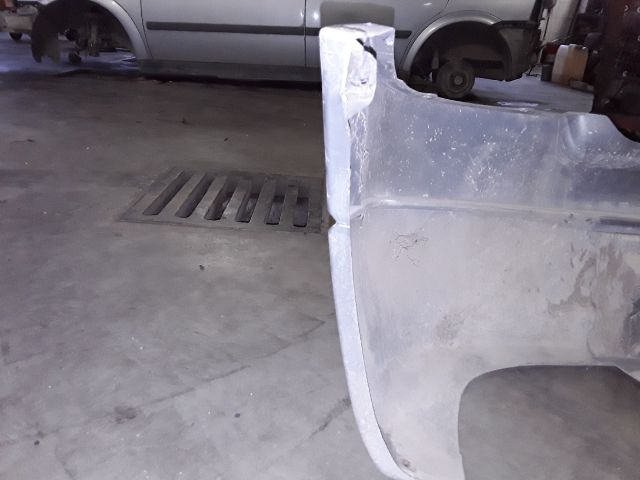 bontott OPEL ASTRA G Hátsó Lökhárító (Üresen)