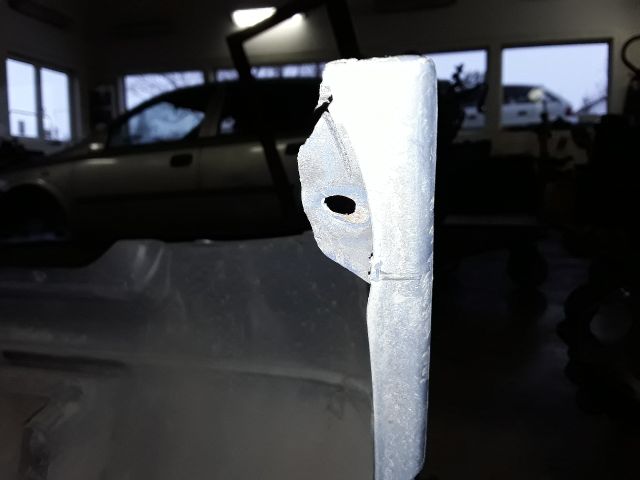 bontott OPEL ASTRA G Hátsó Lökhárító (Üresen)