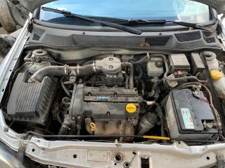 bontott OPEL ASTRA G Hűtőrács