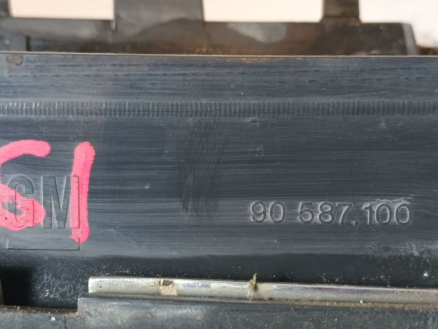 bontott OPEL ASTRA G Hűtőrács