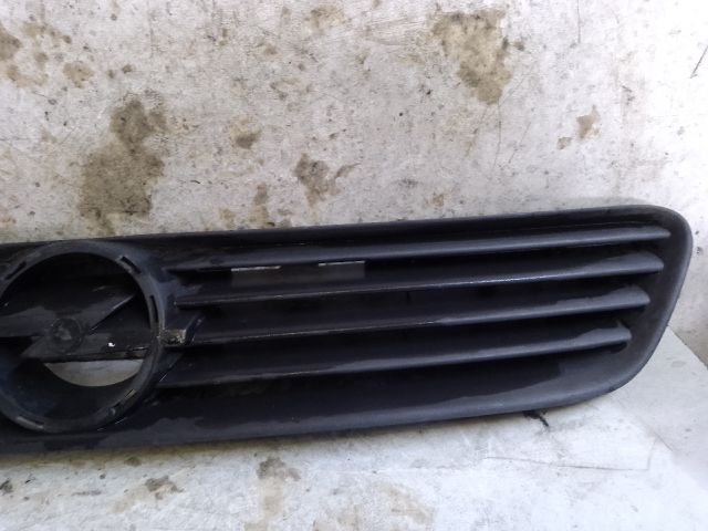 bontott OPEL ASTRA G Hűtőrács