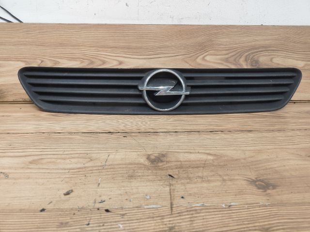 bontott OPEL ASTRA G Hűtőrács