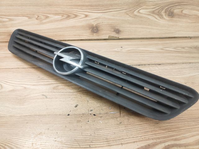 bontott OPEL ASTRA G Hűtőrács