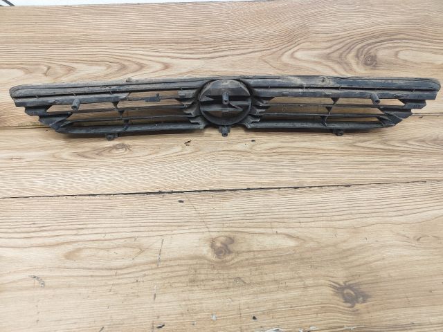 bontott OPEL ASTRA G Hűtőrács