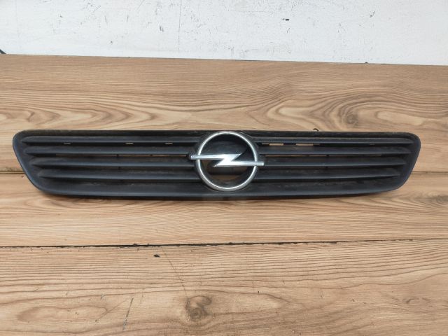 bontott OPEL ASTRA G Hűtőrács