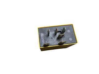 bontott OPEL ASTRA G Irányjelző Relé