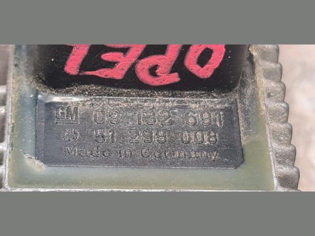 bontott OPEL ASTRA G Izzító Relé